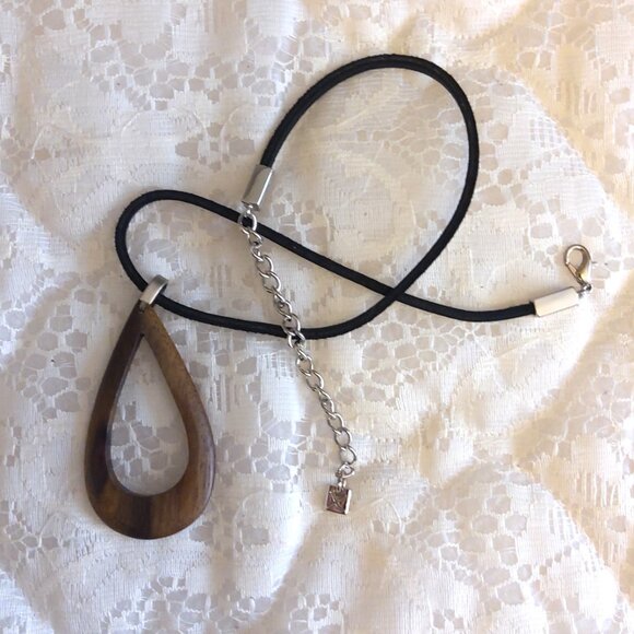 NEW Bauxo Black Leather Necklace with Brown Handmade Oval Wooden Pendant - Picture 3 of 6